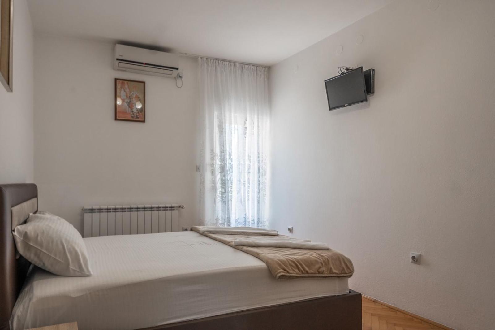 Apartments Maxi Katic Herceg Novi Bilik gambar